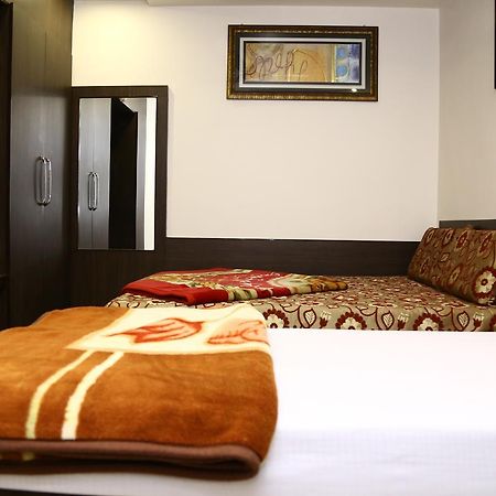 Hotel Abhinandan Inn Jaipur Ngoại thất bức ảnh