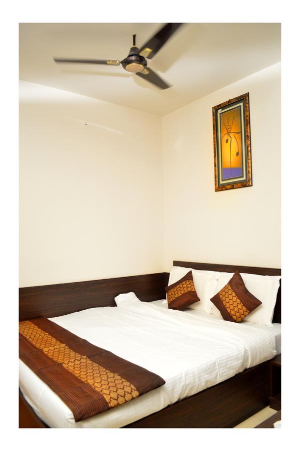 Hotel Abhinandan Inn Jaipur Ngoại thất bức ảnh