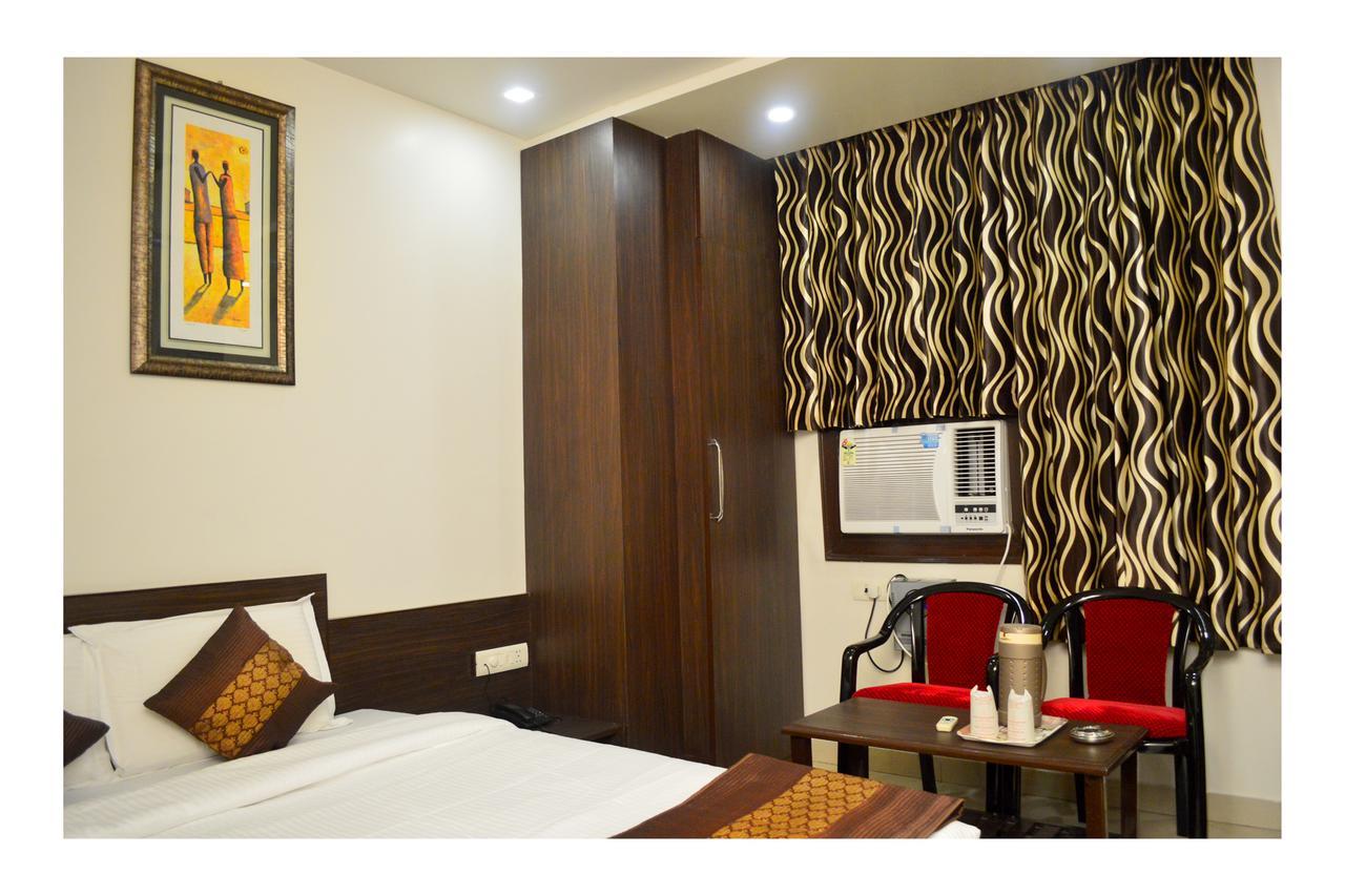 Hotel Abhinandan Inn Jaipur Ngoại thất bức ảnh