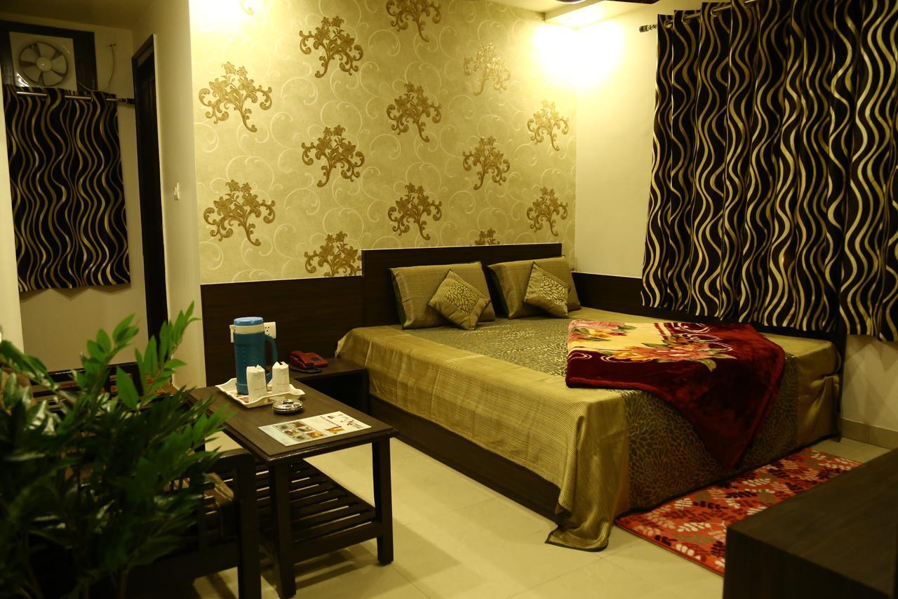 Hotel Abhinandan Inn Jaipur Ngoại thất bức ảnh