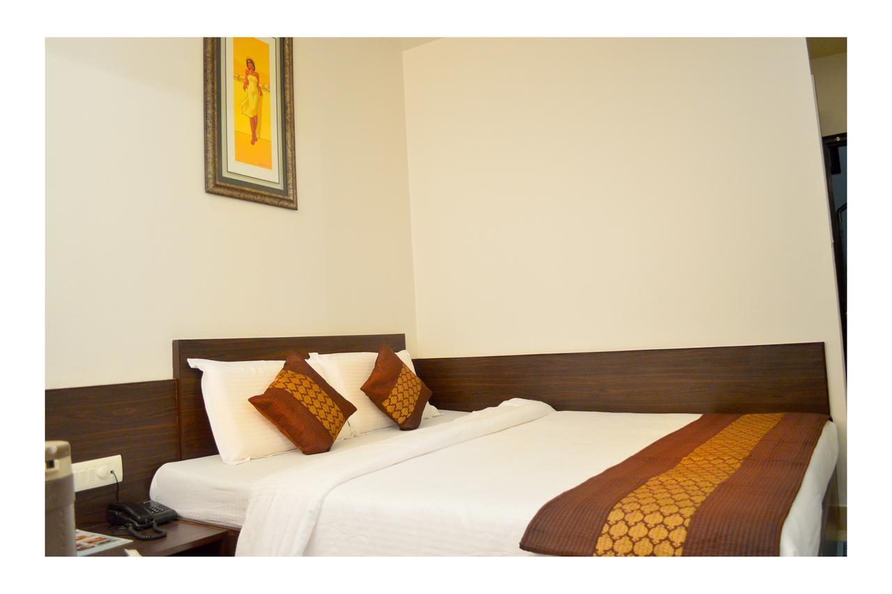 Hotel Abhinandan Inn Jaipur Ngoại thất bức ảnh