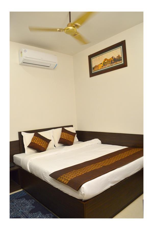 Hotel Abhinandan Inn Jaipur Ngoại thất bức ảnh