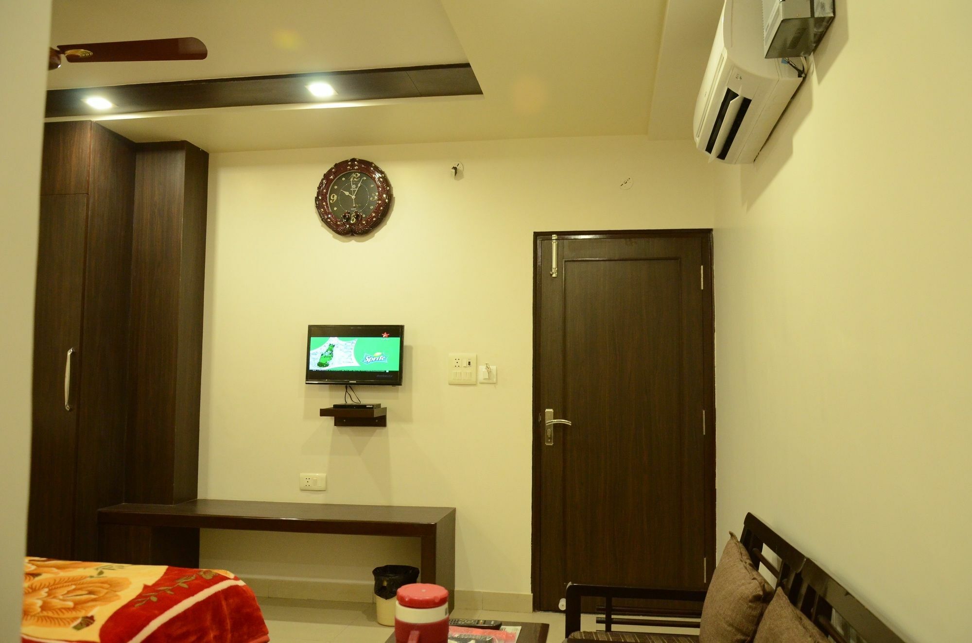 Hotel Abhinandan Inn Jaipur Ngoại thất bức ảnh