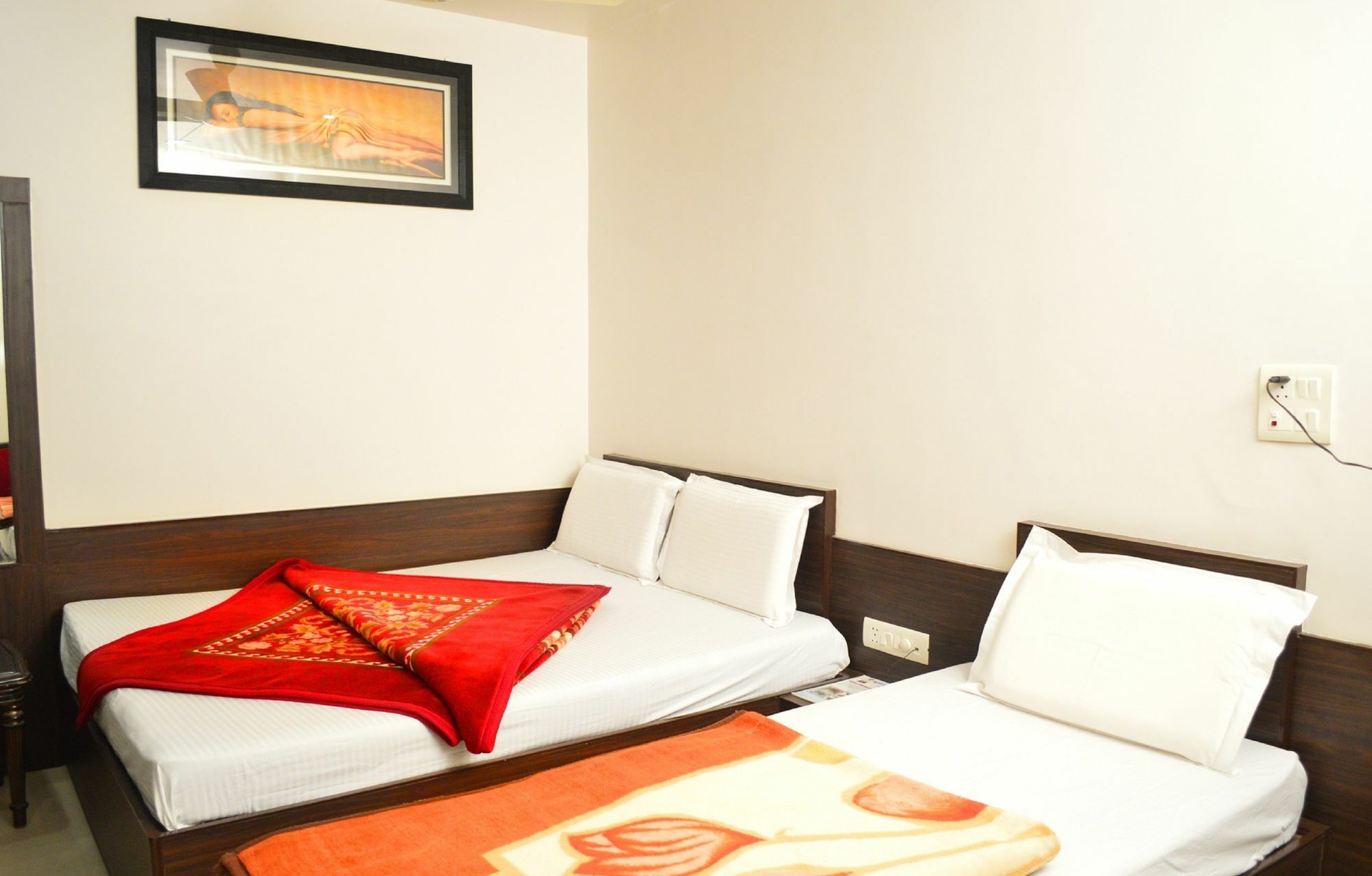 Hotel Abhinandan Inn Jaipur Ngoại thất bức ảnh