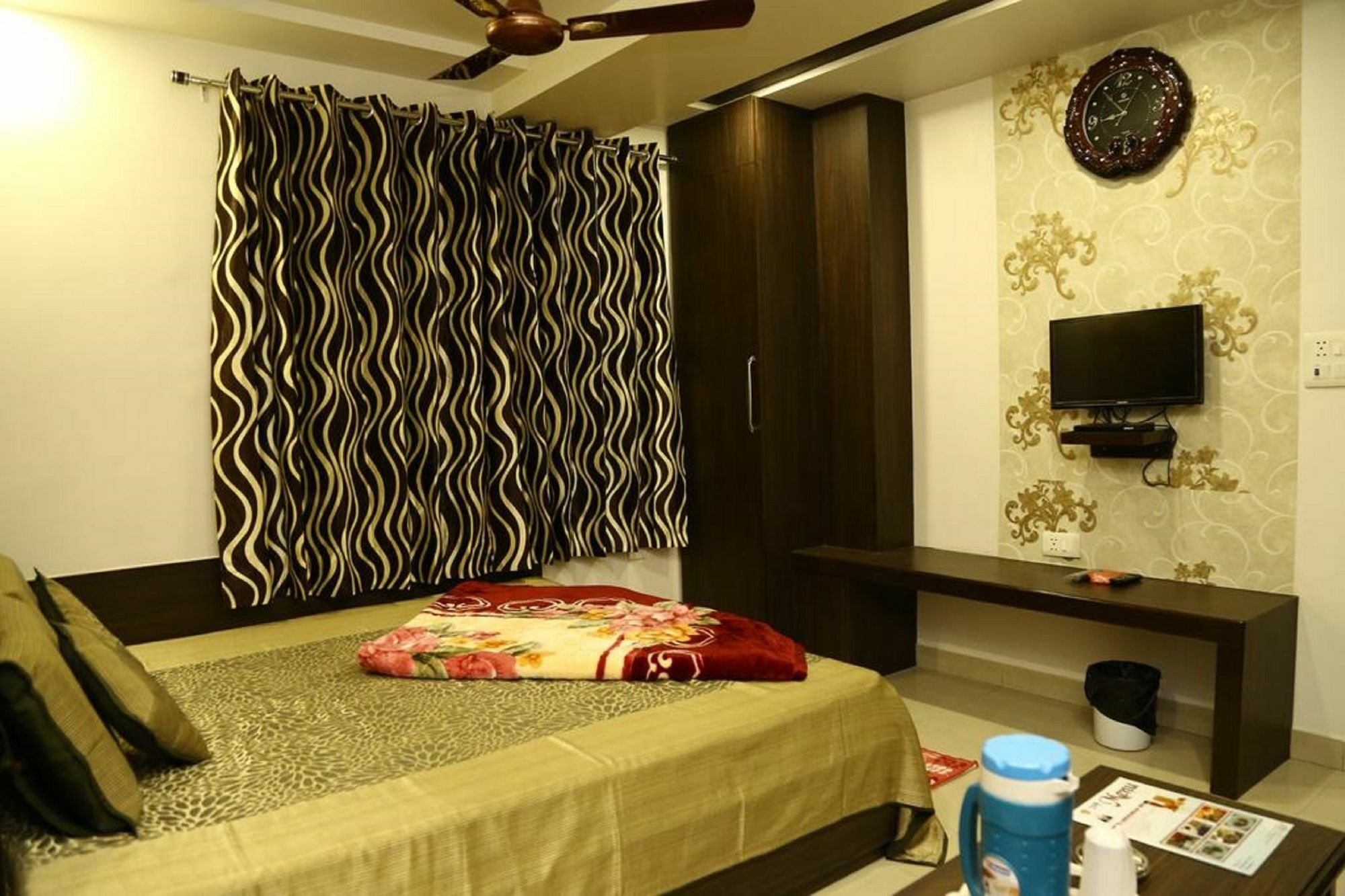 Hotel Abhinandan Inn Jaipur Ngoại thất bức ảnh